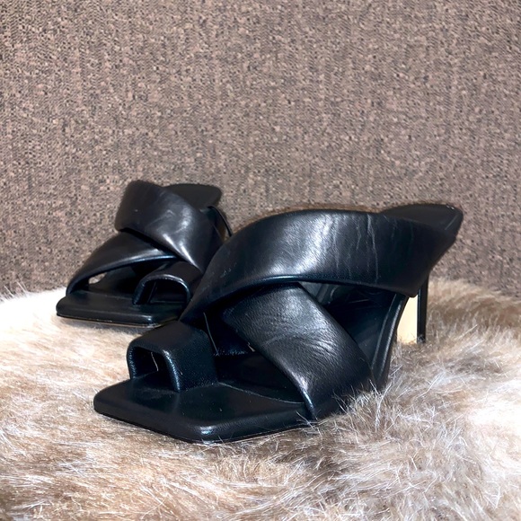 ZARA SQUARE TOE THICK STRAP KITTEN HEELS